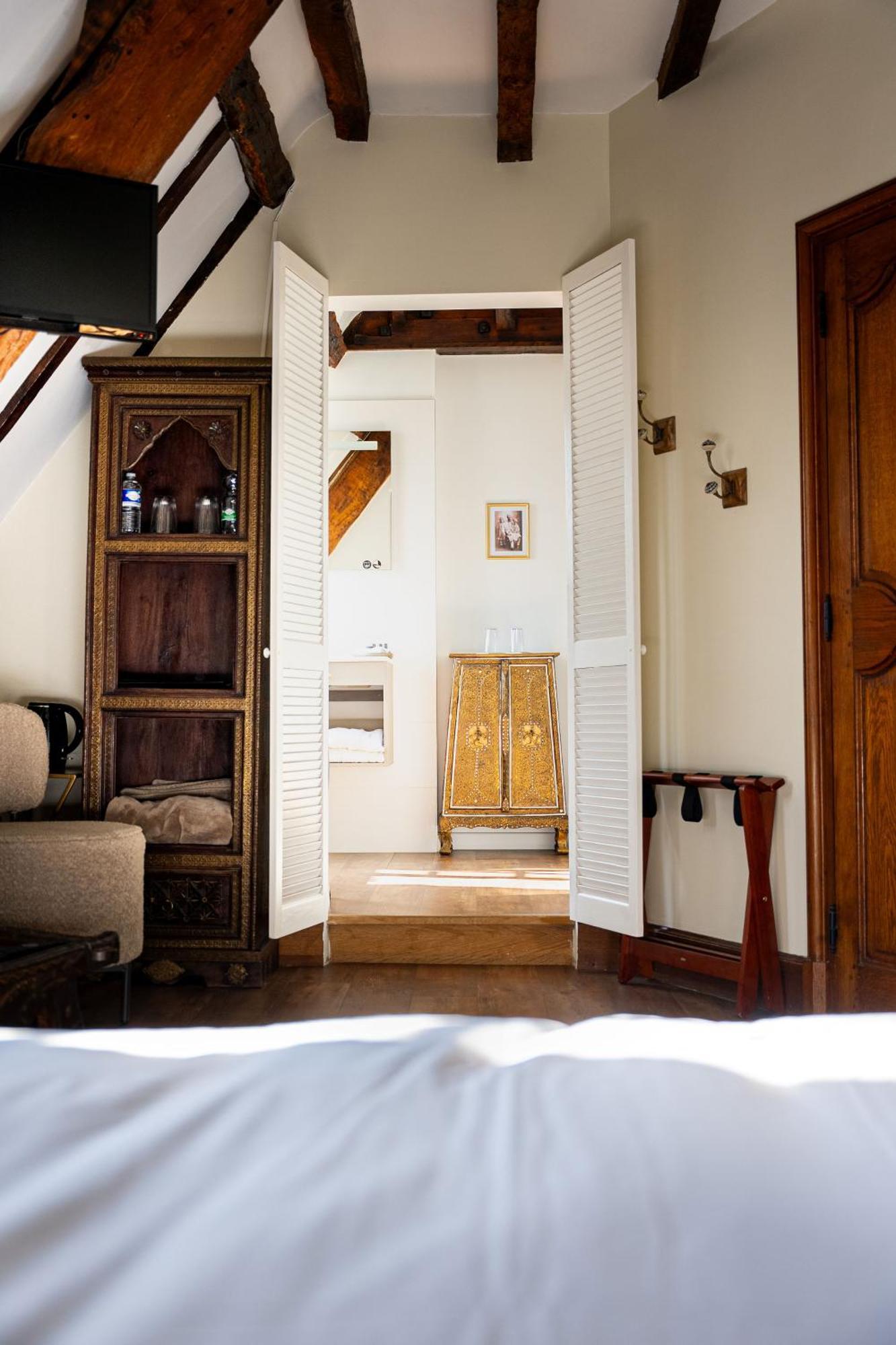 La Meffrais 1741 Bed and Breakfast Dinan Kamer foto