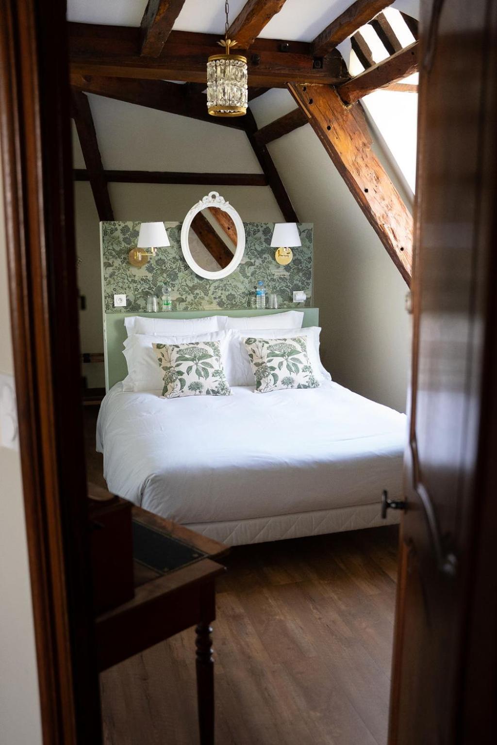 La Meffrais 1741 Bed and Breakfast Dinan Buitenkant foto